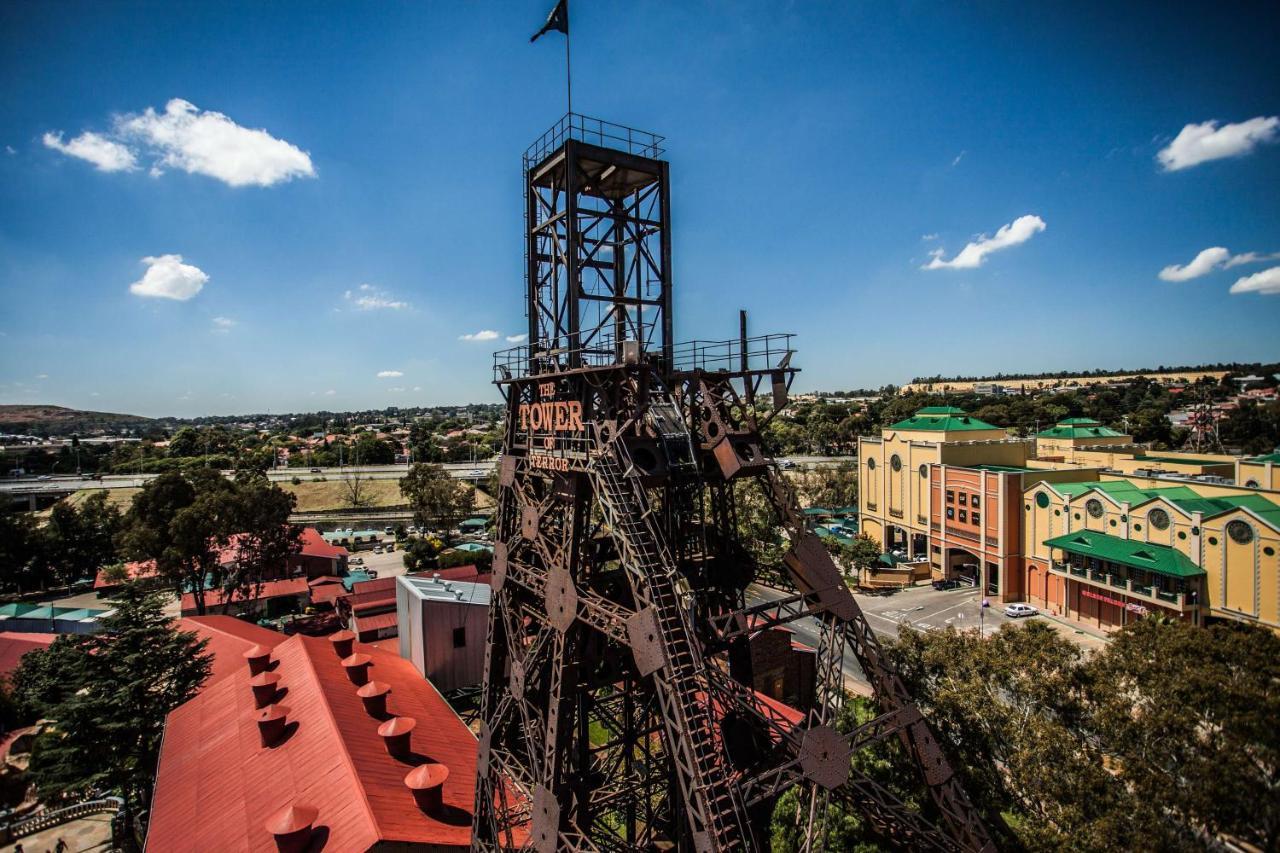 Gold Reef City Theme Park Hotel Johannesburg Exteriör bild